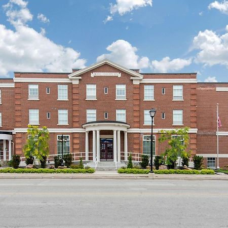 The Champlain Waterfront Hotel Ascend Hotel Collection Ориллия Экстерьер фото
